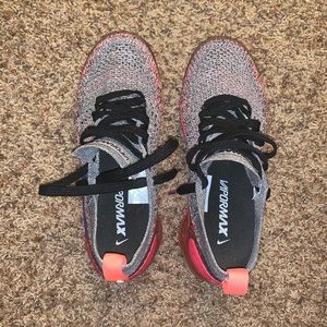 *GENTLY USED* Nike Vapor Max